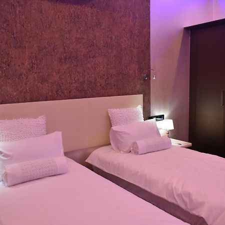 Bed and Breakfast La Ru Mount Moreland Экстерьер фото